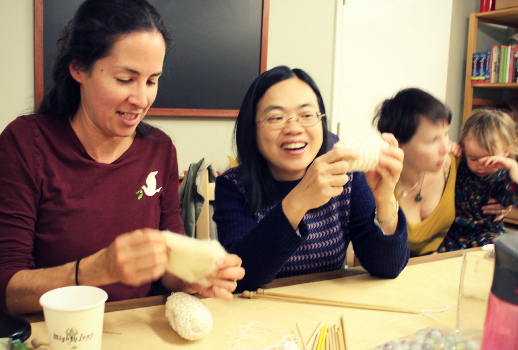 130116 Rebecca and Josephine knitting