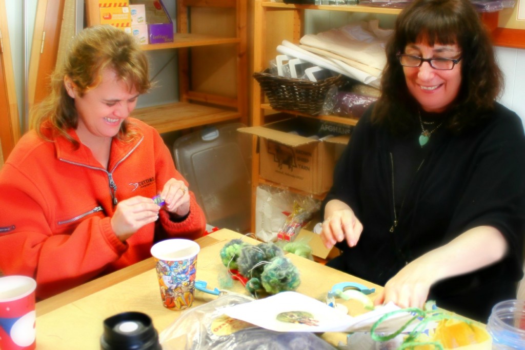 130205 Liz and Julie crafting pompom tree foliage and bushes 4