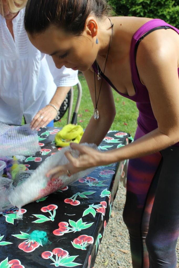 130529 Pia turning over bubble wrap to felt from the other side