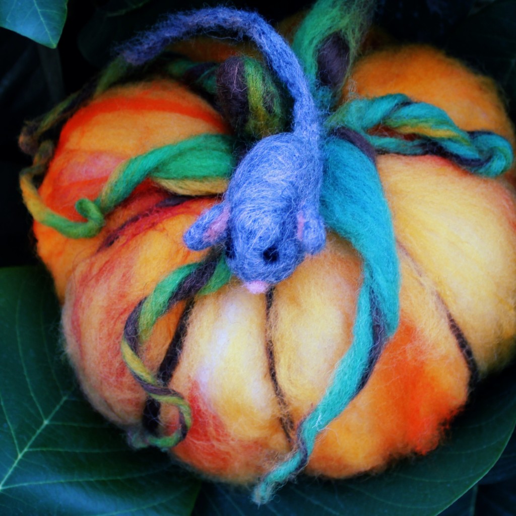 131015 Gisela's needle-felted mouse on pumpkin with twirly tendrils. square cropped.