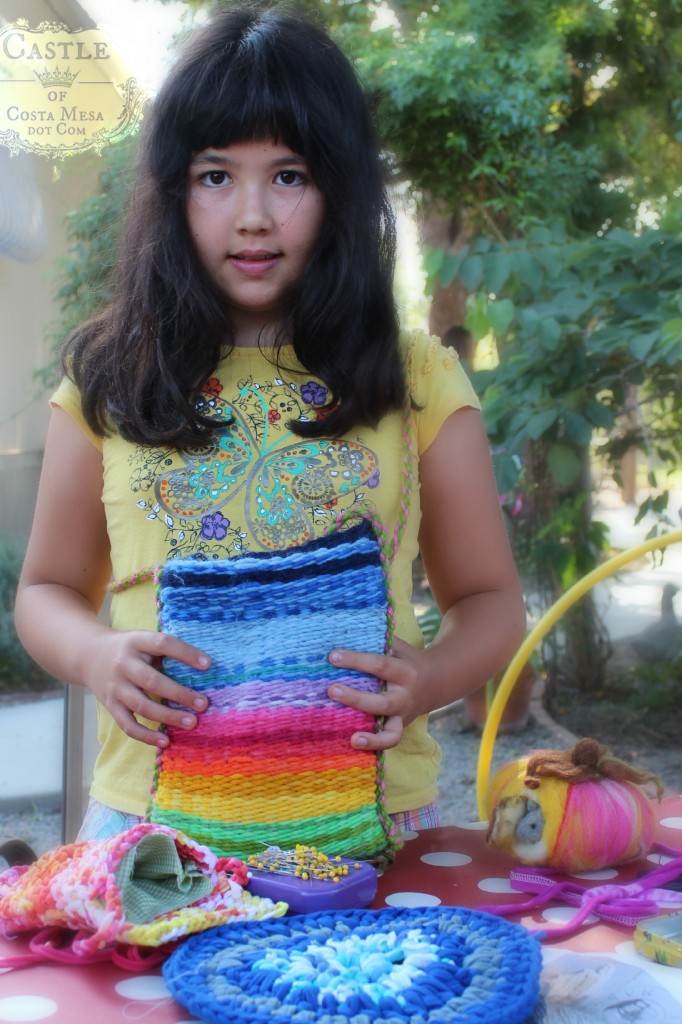 140922 Katya with her yarn woven bag and other handworks 2