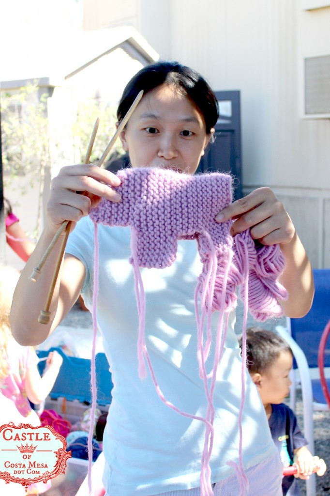 141006 Sophie knitting a pig for her little boy 2