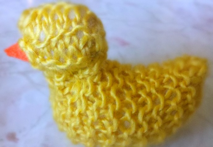141009 Katya's knitted yellow duck photo by Cathrine FB 1