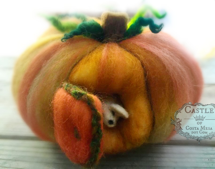141028 Kimmy's needle-felted pumpkin and mouse completed at home.