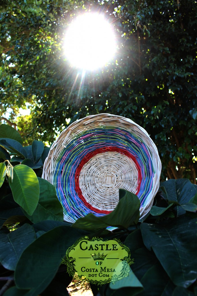 141103 Cathrine Ji's woven circular basket of many colors and the sun 2