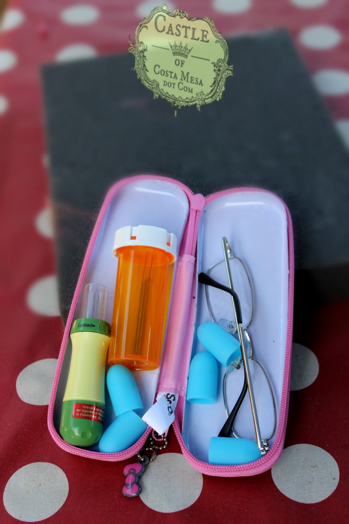 141117 Jenifer's needle-felting hack kit with pill bottle, finger guards and pencil case