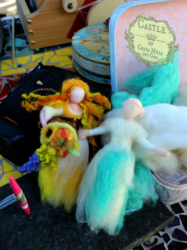 141124 Jzin's crafting process of making Lady Winter wool fairy angel Frozen Elsa mobile.
