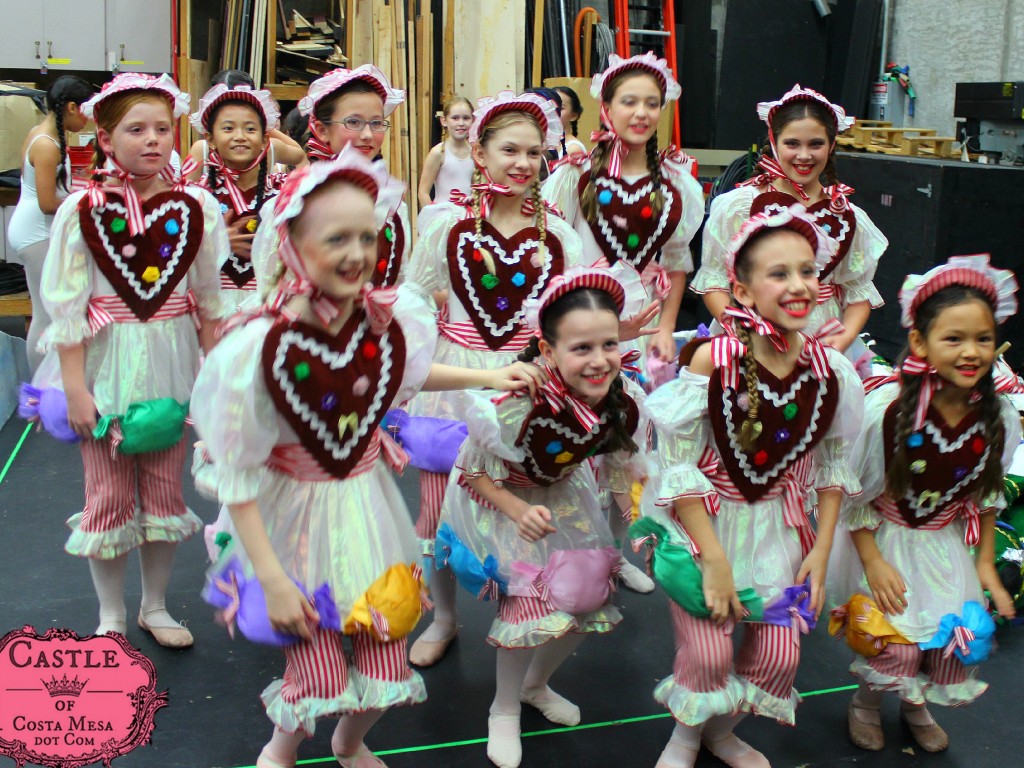 141210 Barclay backstage Gingersnaps ballerina group ready to jump.