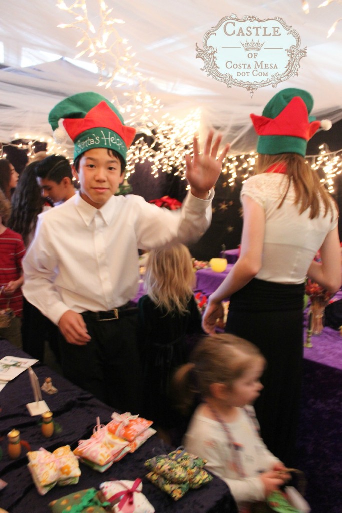 4443 151205 7th Grader Santa Elf waiving